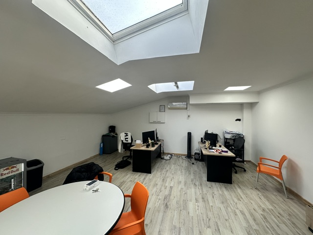 To Let Commercial Property for Rent in Claremont Western Cape
